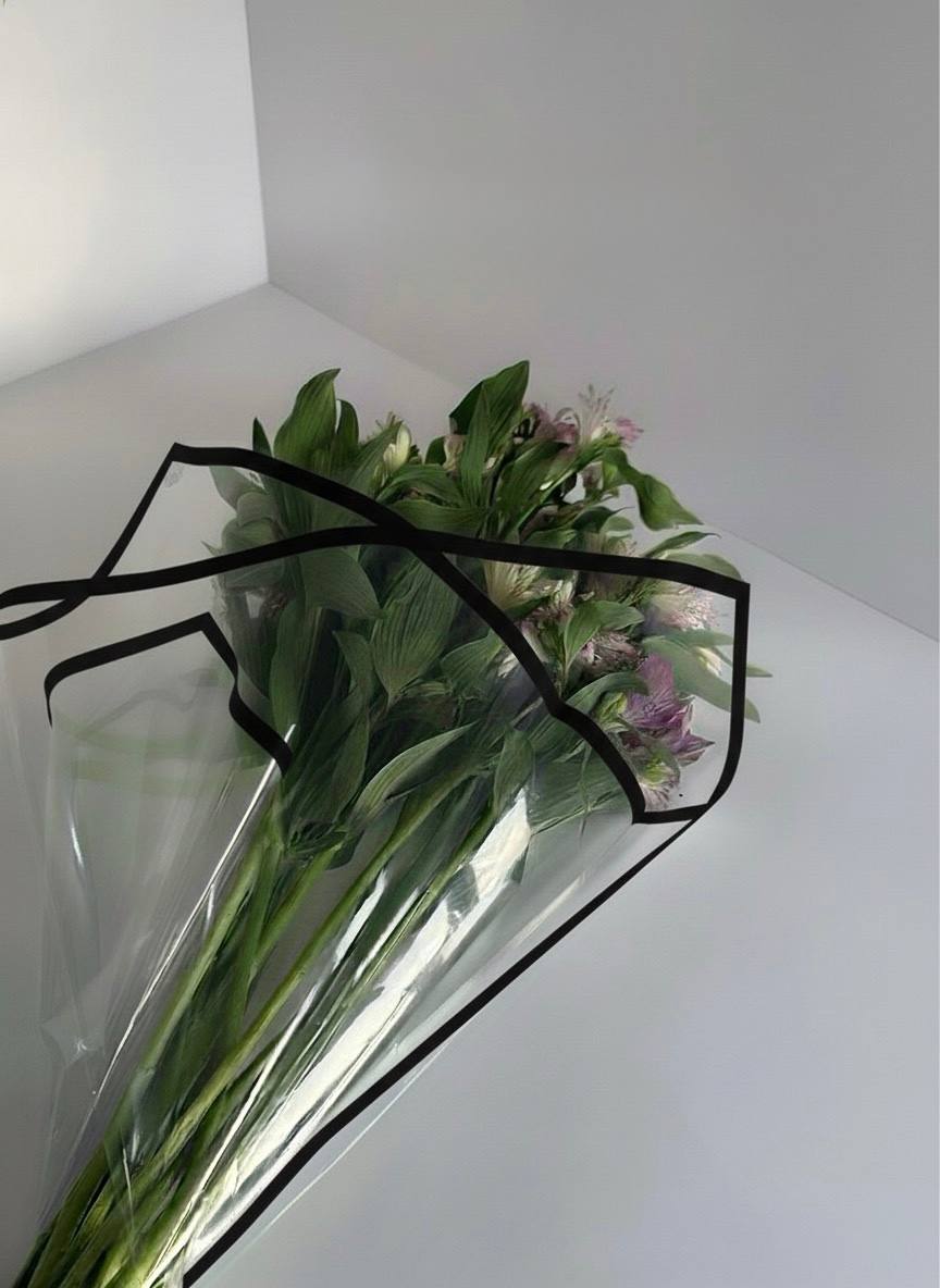 کاغذ تزیین گل با طرح زیبا و شیک,بسته بندی گل لوکس و مقاومباکس گل هدیه مدرن,آریا فلور